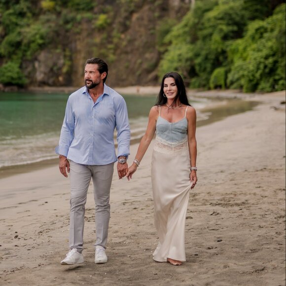 Meet your Posher, Posh - Picture 1 of 1